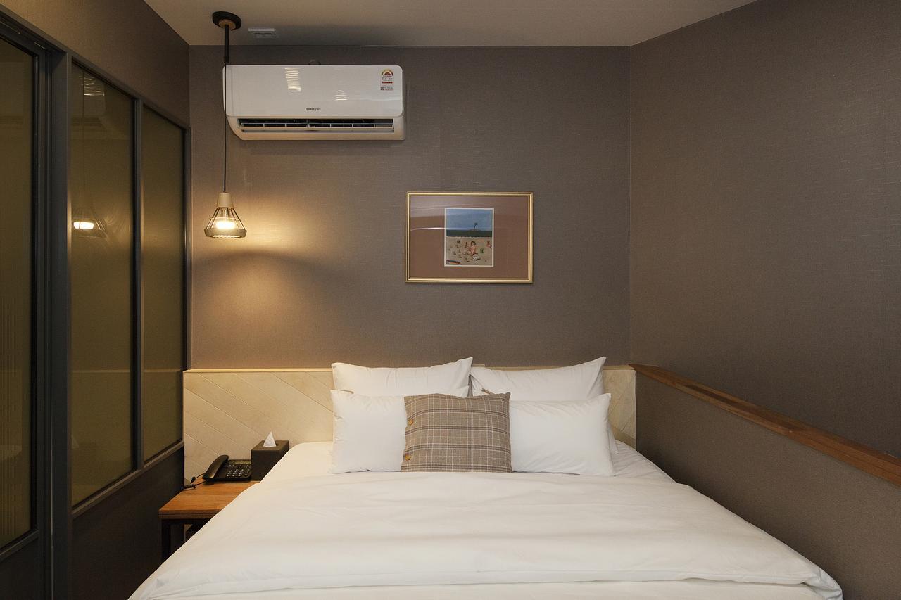 The Hotel Gray Busan Bagian luar foto